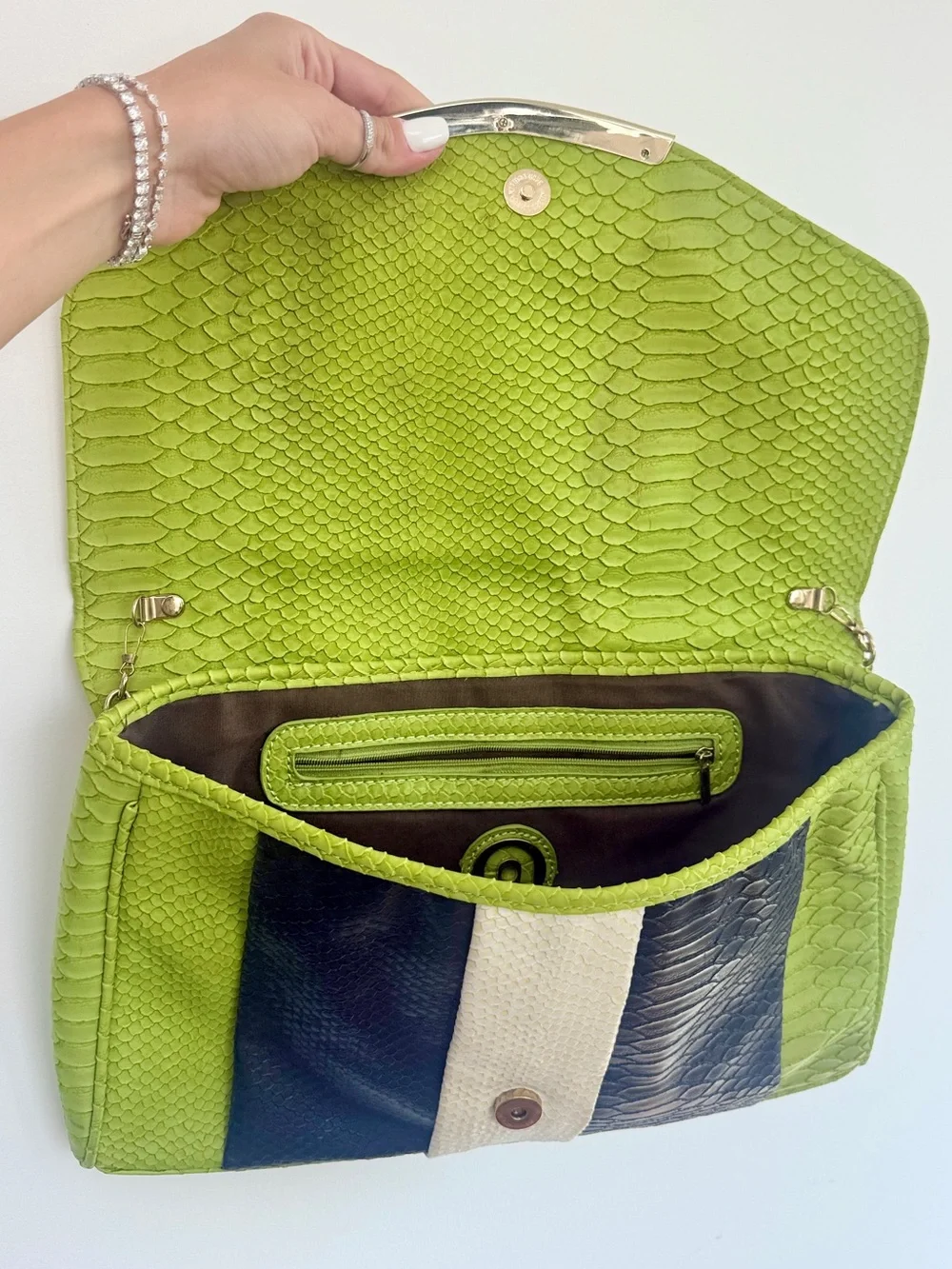 VINTAGE STRIPED SNAKE SKIN PYTHON Green color block contrast Shoulder Bag